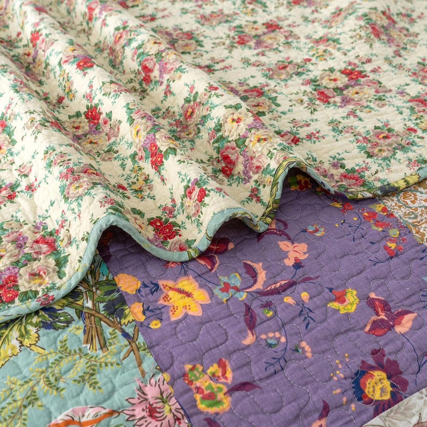 YAYIDAY Quilt King Size Patchwork Bedspread Set - 100% Cotton Reversible Breathable Floral Quilted Quilt with Pillow Shams Fit All Season