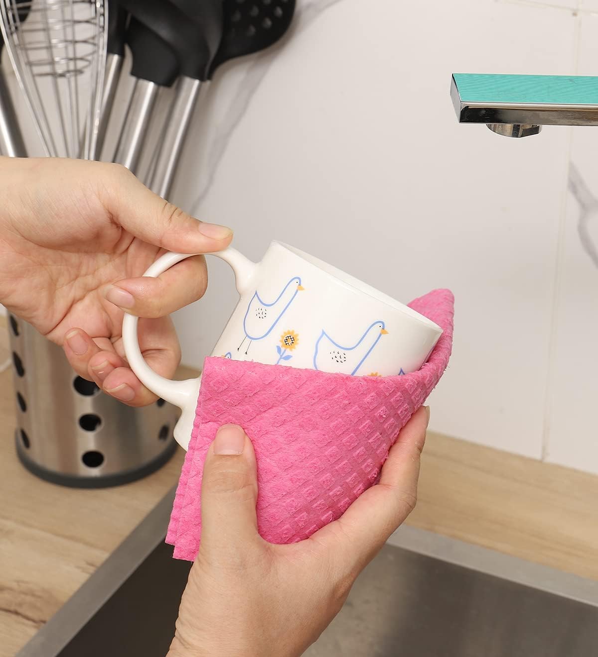 Swedish Dishcloths - 10 Pack Reusable Kitchen Dishcloths - Ultra Absorbent Dish Towels for Washing Dishes - Cellulose Sponge Cloth Cleaning Cloths - Pink