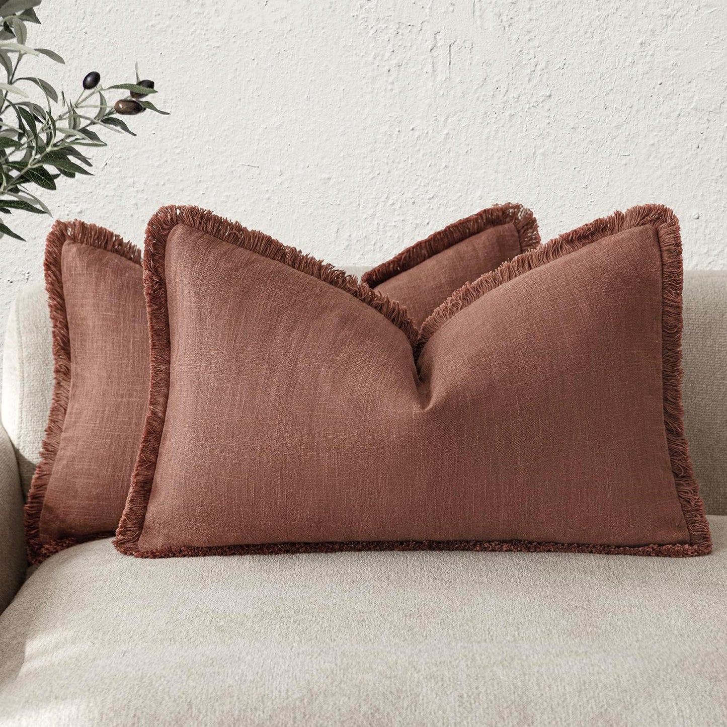 Foindtower Set of 2 Decorative Linen Fringe Lumbar Throw Pillow Covers Boho Farmhouse Cushion Cover with Tassels Soft Accent Pillowcase for Couch Sofa Bed Living Room Home Decor,12×20 Inch,Rust Red