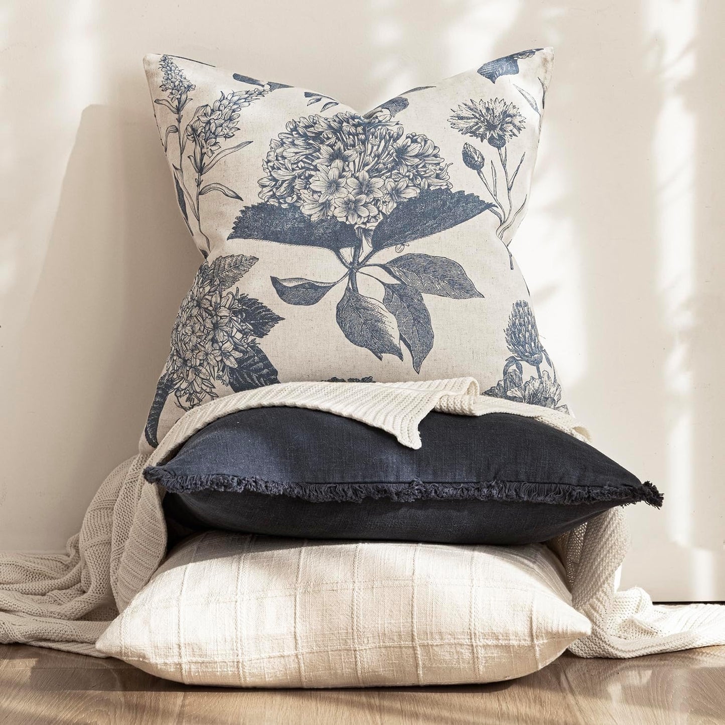 Foindtower Set of 2 Linen Floral Vintage Throw Pillow Covers Neutral Accent Print Decorative Cushion Covers Farmhouse Boho Home Decor for Sofa Chair Couch Bedroom Living Room Outdoor,18×18 Inch,Blue